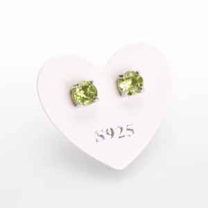 peridot uhani srebrni facetirani 5 mm