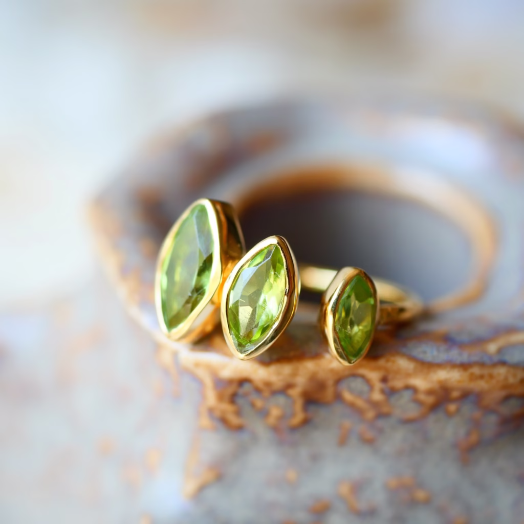 peridot prstan pozlačen (diana)